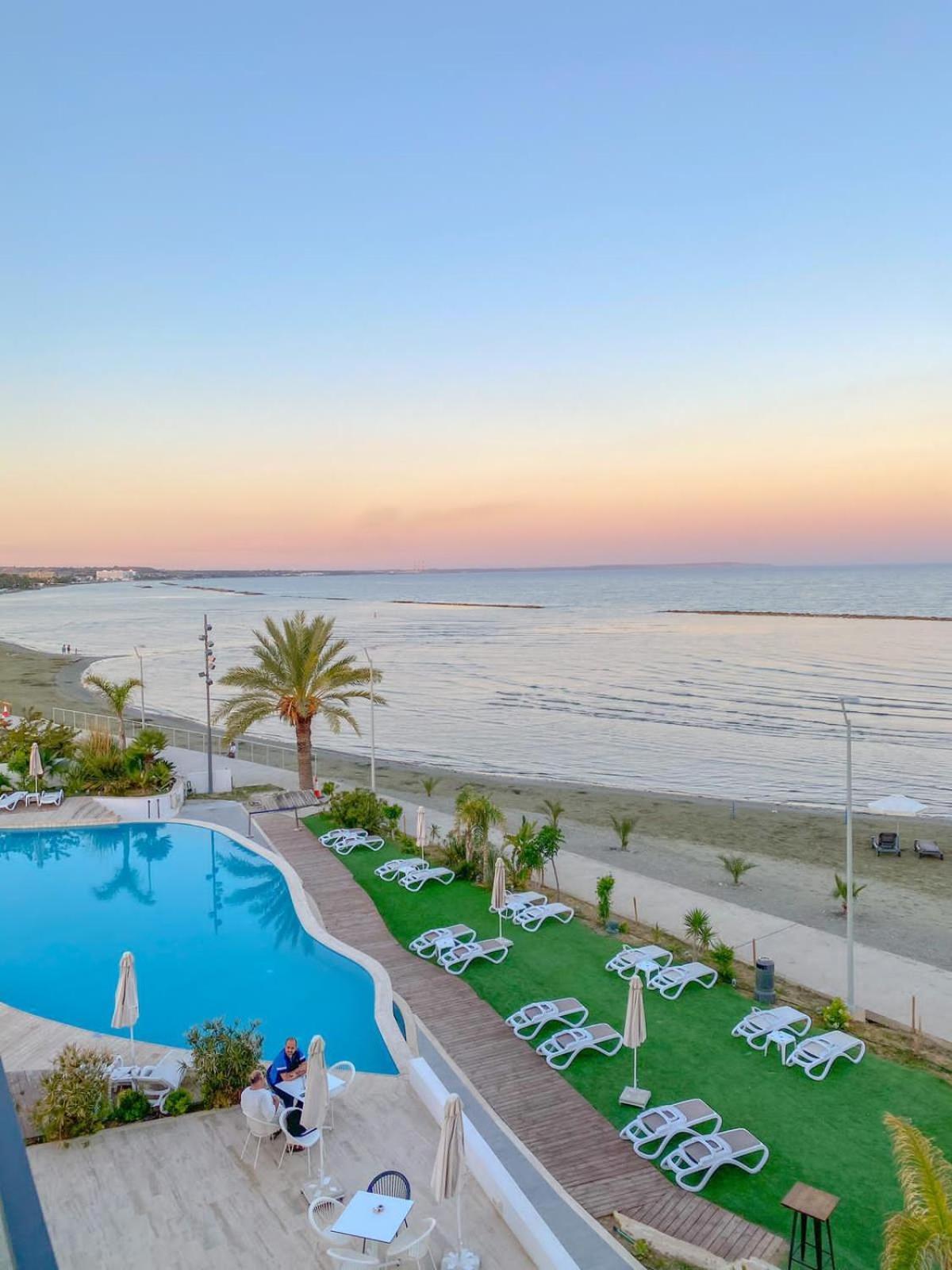 Lebay Beach Hotel Larnaca Exterior photo